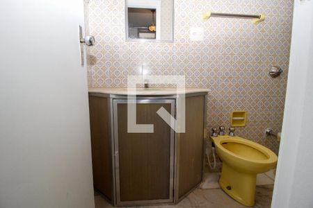 Apartamento à venda com 180m², 4 quartos e 2 vagasBanheiro