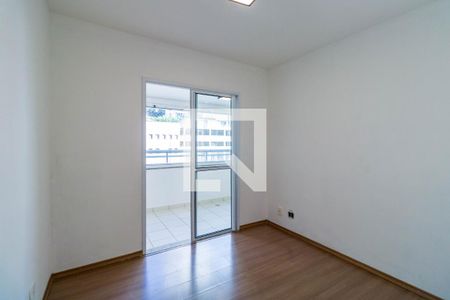 Quarto 1 de apartamento para alugar com 3 quartos, 79m² em Vila Suzana, São Paulo