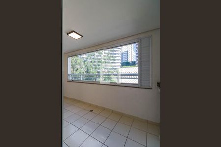 Sacada/sala de apartamento para alugar com 3 quartos, 79m² em Vila Suzana, São Paulo