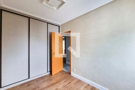 Apartamento para alugar com 75m², 2 quartos e 2 vagas Apartamento para alugar com 75m², 2 quartos e 2 vagasQuarto