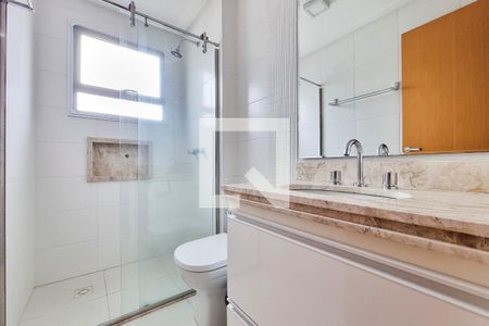 Apartamento para alugar com 75m², 2 quartos e 2 vagas Apartamento para alugar com 75m², 2 quartos e 2 vagasBanheiro da Suíte