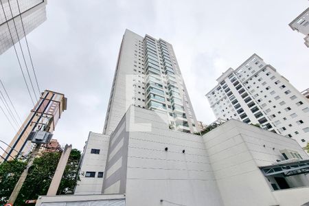 Apartamento para alugar com 75m², 2 quartos e 2 vagas Apartamento para alugar com 75m², 2 quartos e 2 vagasFachada
