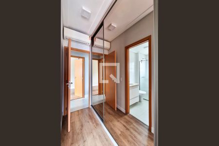 Suíte de apartamento para alugar com 2 quartos, 75m² em Parque Residencial Aquarius, São José dos Campos
