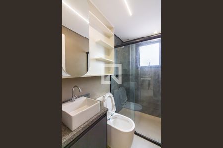 Banheiro de apartamento para alugar com 2 quartos, 58m² em São Pedro, Osasco