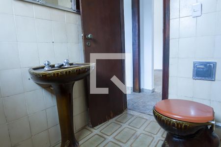 Casa à venda com 80m², 2 quartos e 5 vagasBanheiro Social
