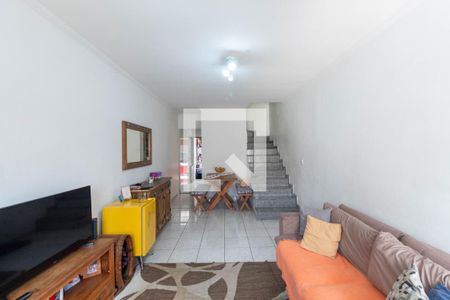 Sala de casa para alugar com 2 quartos, 115m² em Vila Nhocune, São Paulo