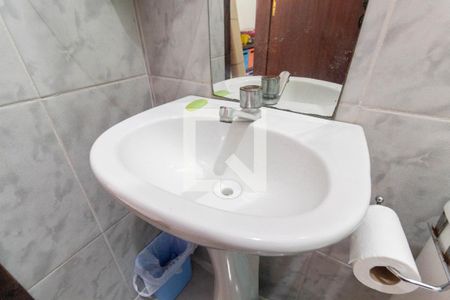 Casa à venda com 115m², 2 quartos e 2 vagasBanheiro da Suíte 1