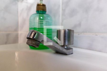 Casa à venda com 115m², 2 quartos e 2 vagasBanheiro - torneira