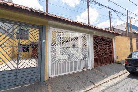 Casa à venda com 115m², 2 quartos e 2 vagasFachada