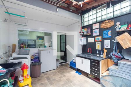 Casa à venda com 115m², 2 quartos e 2 vagasLavanderia