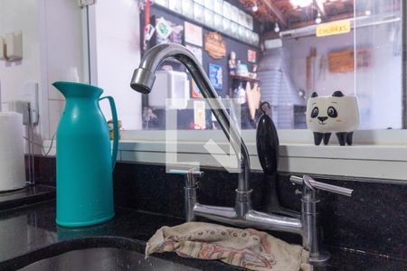 Casa à venda com 115m², 2 quartos e 2 vagasCozinha - Torneira