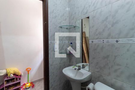 Casa à venda com 115m², 2 quartos e 2 vagasBanheiro da Suíte 1