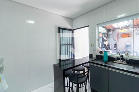 Casa à venda com 115m², 2 quartos e 2 vagasCozinha