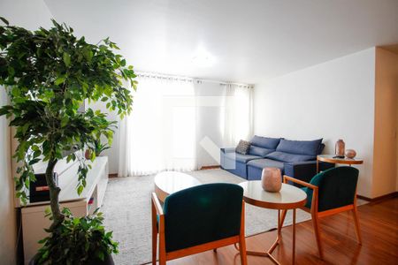 Apartamento à venda com 167m², 4 quartos e 2 vagas Apartamento à venda com 167m², 4 quartos e 2 vagasSala de Estar