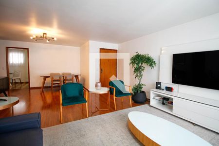 Apartamento à venda com 167m², 4 quartos e 2 vagas Apartamento à venda com 167m², 4 quartos e 2 vagasSala de Estar