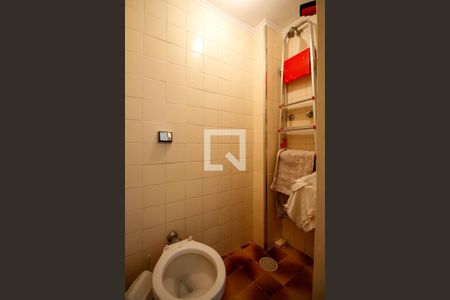 Apartamento à venda com 167m², 4 quartos e 2 vagas Apartamento à venda com 167m², 4 quartos e 2 vagasBanheiro de Serviço