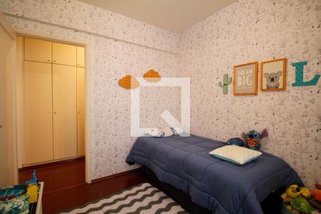 Apartamento à venda com 167m², 4 quartos e 2 vagas Apartamento à venda com 167m², 4 quartos e 2 vagasQuarto 2