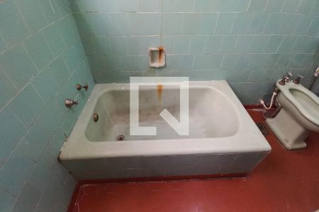 Casa à venda com 131m², 3 quartos e 1 vagaDetalhe do Banheiro