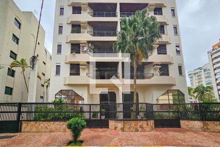 Apartamento para alugar com 300m², 3 quartos e 1 vagaFachada