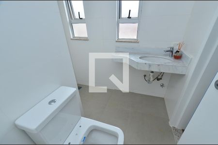 Apartamento à venda com 60m², 2 quartos e 2 vagasBanheiro Quarto 2