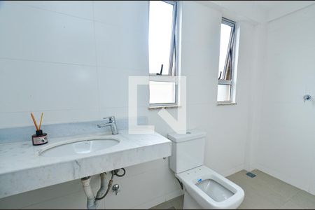 Apartamento à venda com 60m², 2 quartos e 2 vagasBanheiro Quarto 1