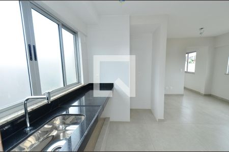 Apartamento à venda com 60m², 2 quartos e 2 vagasCozinha