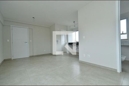 Sala de estar de apartamento à venda com 2 quartos, 60m² em Santo Antônio, Belo Horizonte