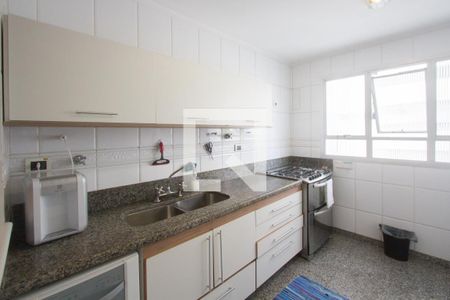 Apartamento à venda com 235m², 5 quartos e 4 vagasCozinha