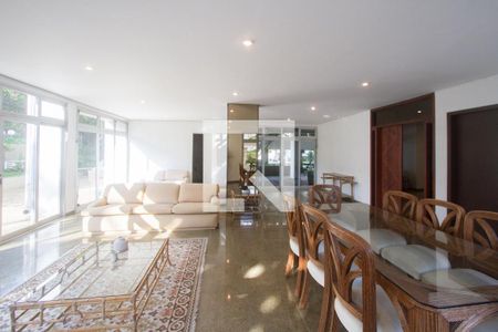 Apartamento à venda com 235m², 5 quartos e 4 vagasÁrea comum