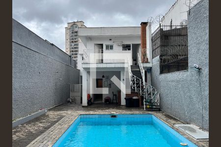Casa à venda com 260m², 4 quartos e sem vagaPiscina