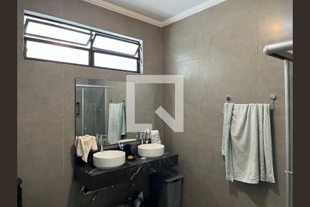 Casa à venda com 260m², 4 quartos e sem vagaBanheiro 3