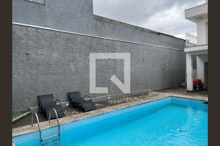 Casa à venda com 260m², 4 quartos e sem vagaPiscina