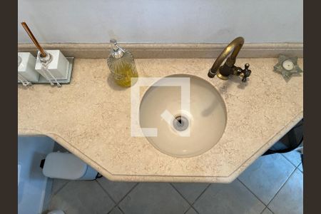 Casa à venda com 260m², 4 quartos e sem vagaLavabo