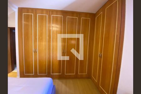 Apartamento à venda com 140m², 4 quartos e 3 vagasQuarto