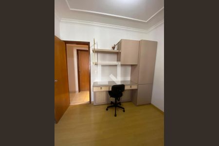 Apartamento à venda com 140m², 4 quartos e 3 vagasEscritório