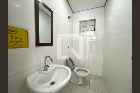 Casa à venda com 220m², 4 quartos e 3 vagas Casa à venda com 220m², 4 quartos e 3 vagasBanheiro da Suíte 1