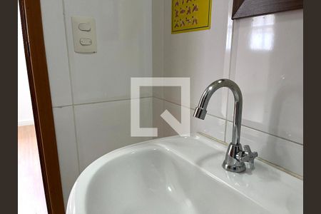 Casa à venda com 220m², 4 quartos e 3 vagas Casa à venda com 220m², 4 quartos e 3 vagasBanheiro da Suíte 1