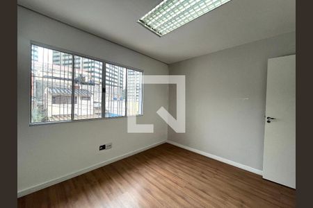 Casa à venda com 220m², 4 quartos e 3 vagas Casa à venda com 220m², 4 quartos e 3 vagasSuite 2