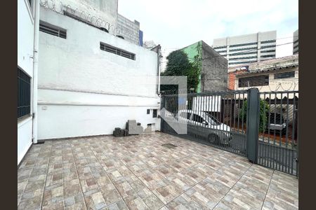 Casa à venda com 220m², 4 quartos e 3 vagas Casa à venda com 220m², 4 quartos e 3 vagasGaragem