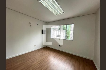 Casa à venda com 220m², 4 quartos e 3 vagas Casa à venda com 220m², 4 quartos e 3 vagasSuite 2