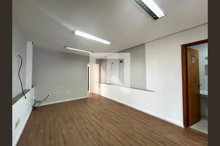 Casa à venda com 220m², 4 quartos e 3 vagas Casa à venda com 220m², 4 quartos e 3 vagasSala 2