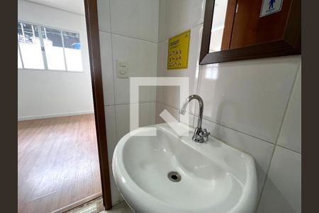 Casa à venda com 220m², 4 quartos e 3 vagas Casa à venda com 220m², 4 quartos e 3 vagasBanheiro da Suíte 1