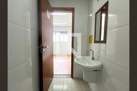 Casa à venda com 220m², 4 quartos e 3 vagas Casa à venda com 220m², 4 quartos e 3 vagasBanheiro da Suíte 1