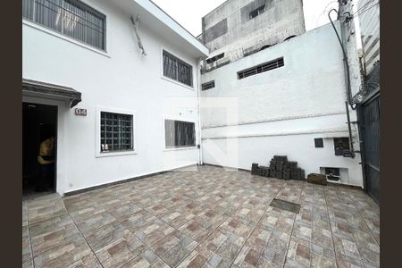 Casa à venda com 220m², 4 quartos e 3 vagas Casa à venda com 220m², 4 quartos e 3 vagasGaragem