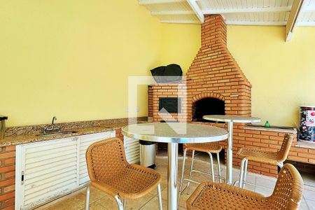 Casa de condomínio à venda com 254m², 3 quartos e 4 vagasChurrasqueira