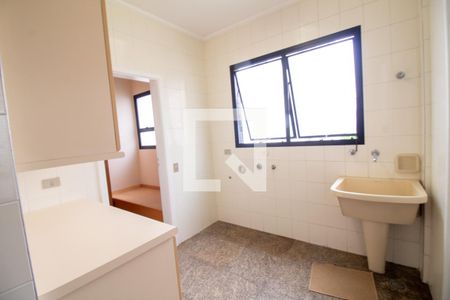 Apartamento à venda com 216m², 3 quartos e 3 vagasÁrea de Serviço