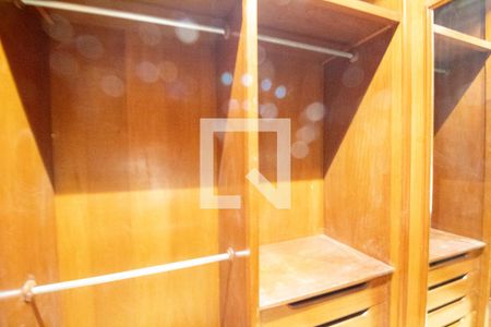 Apartamento à venda com 216m², 3 quartos e 3 vagasCloset da suíte 3