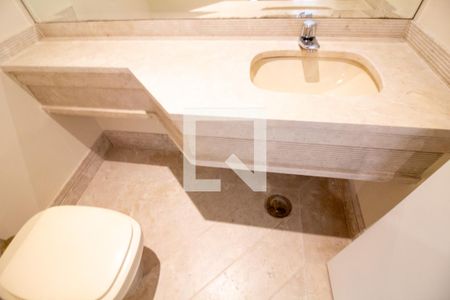 Apartamento à venda com 216m², 3 quartos e 3 vagasLavabo