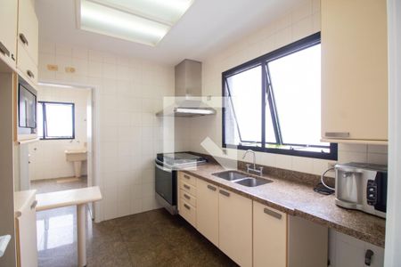 Apartamento à venda com 216m², 3 quartos e 3 vagasCozinha