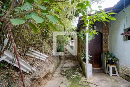 Casa à venda com 550m², 2 quartos e 2 vagasQuintal